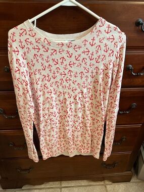 Old Navy Cream Long-Sleeve Top with Red Anchor Print